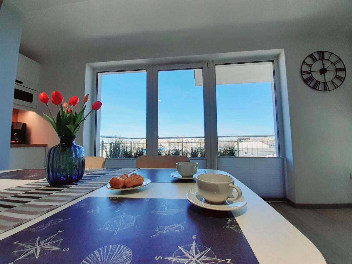 Apartament Kapitanski Mostek 17A Z Widokiem Na Port I Latarnie Morska Oraz Garazem Daire Kolobrzeg Dış mekan fotoğraf